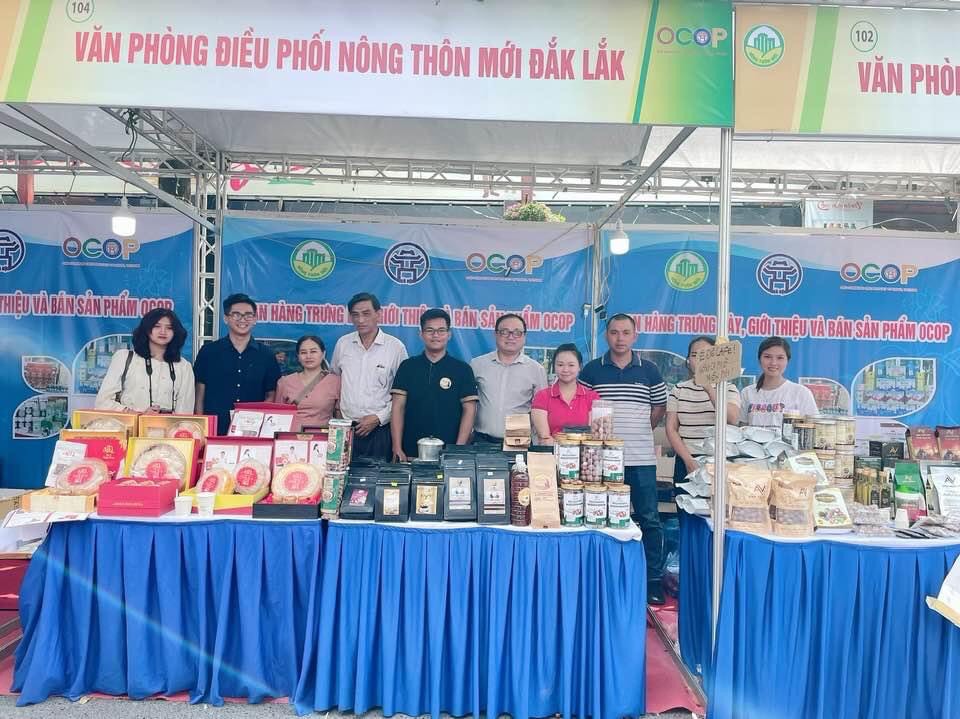 SỰ KIỆN GIỚI THIỆU, QUẢNG BÁ SẢN PHẨM OCOP GẮN VỚI VĂN HÓA CÁC TỈNH MIỀN TRUNG VÀ TÂY NGUYÊN