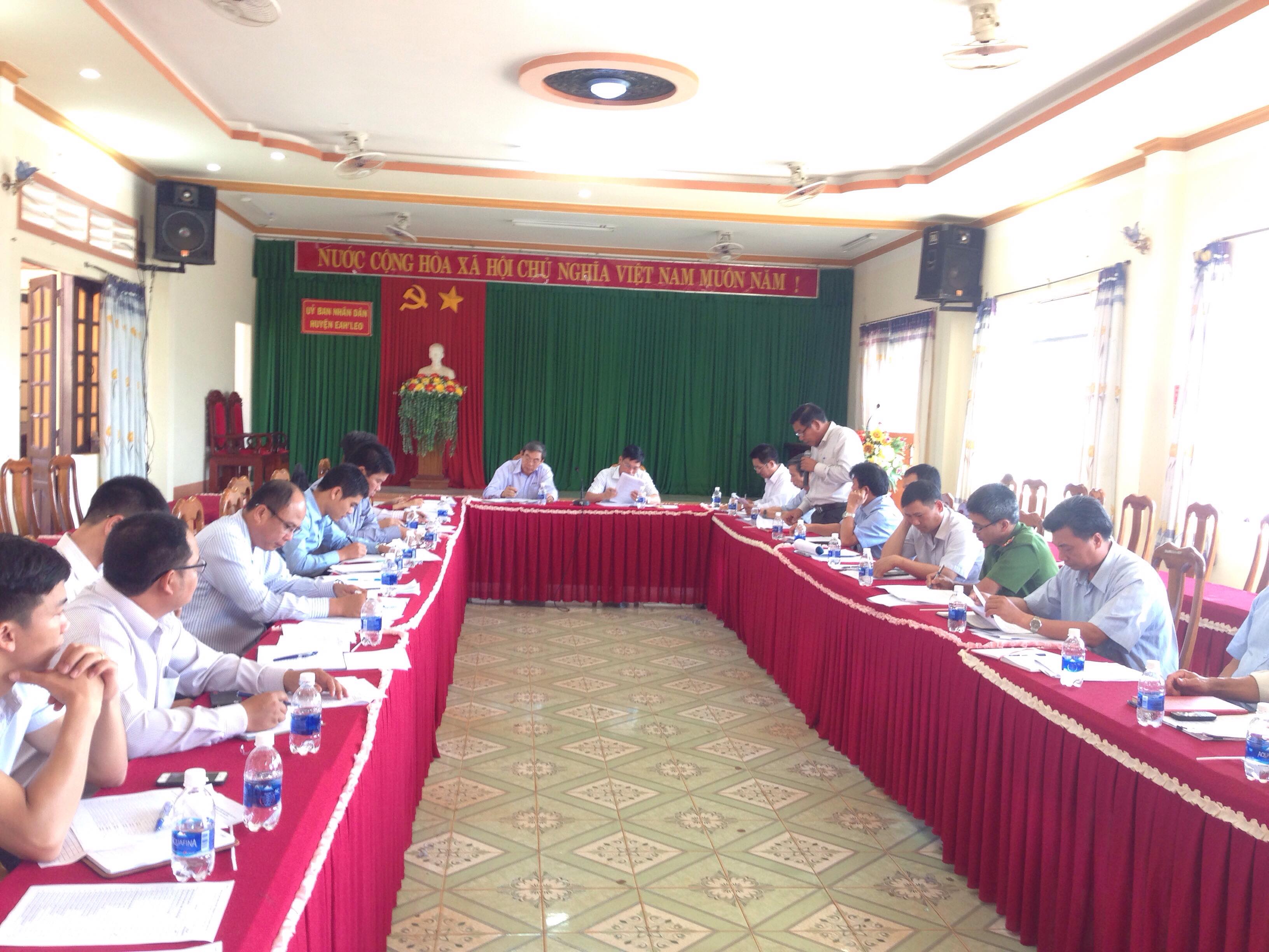 Văn phòng điều phối nông thôn mới tỉnh kiểm tra tình hình thực hiện Chương trình MTQG xây dựng nông thôn mới 6 tháng đầu năm và phương hướng thực hiện 6 tháng cuối năm 2018.